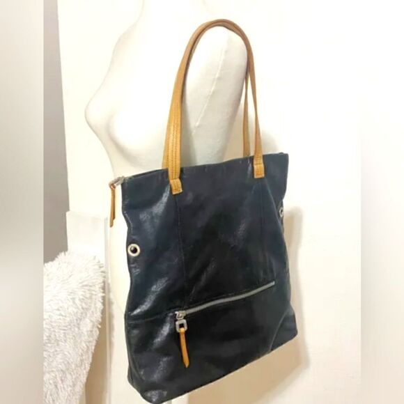 Hobo International Black & Tan leather Top Handle Bag/Buckle Bag Purse Zipper - Picture 1 of 13